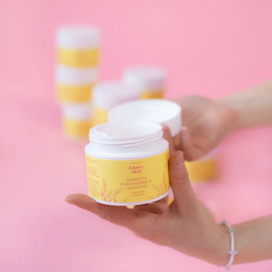 Saaren Taika Glowy Skin Mansikka & Pinkki Savi Kasvonaamio